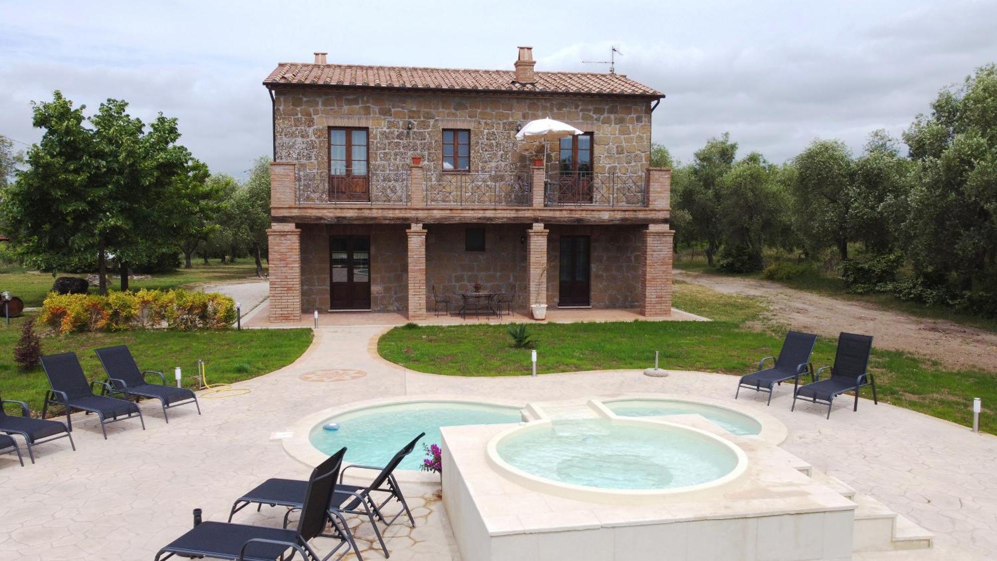 Agriturismo Tenuta Roccaccia Pitigliano Exterior foto